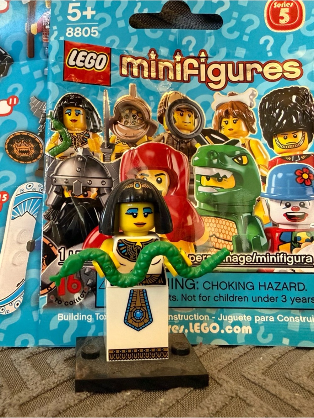 LEGO Series 5 Collectible Minifigures 8805 - Egyptian Queen
